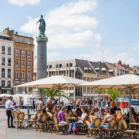 Maisonnette Atypique Dans Le Vieux Lille