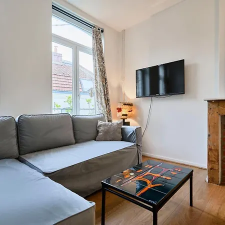 Maisonnette Atypique Dans Le Vieux Лилль